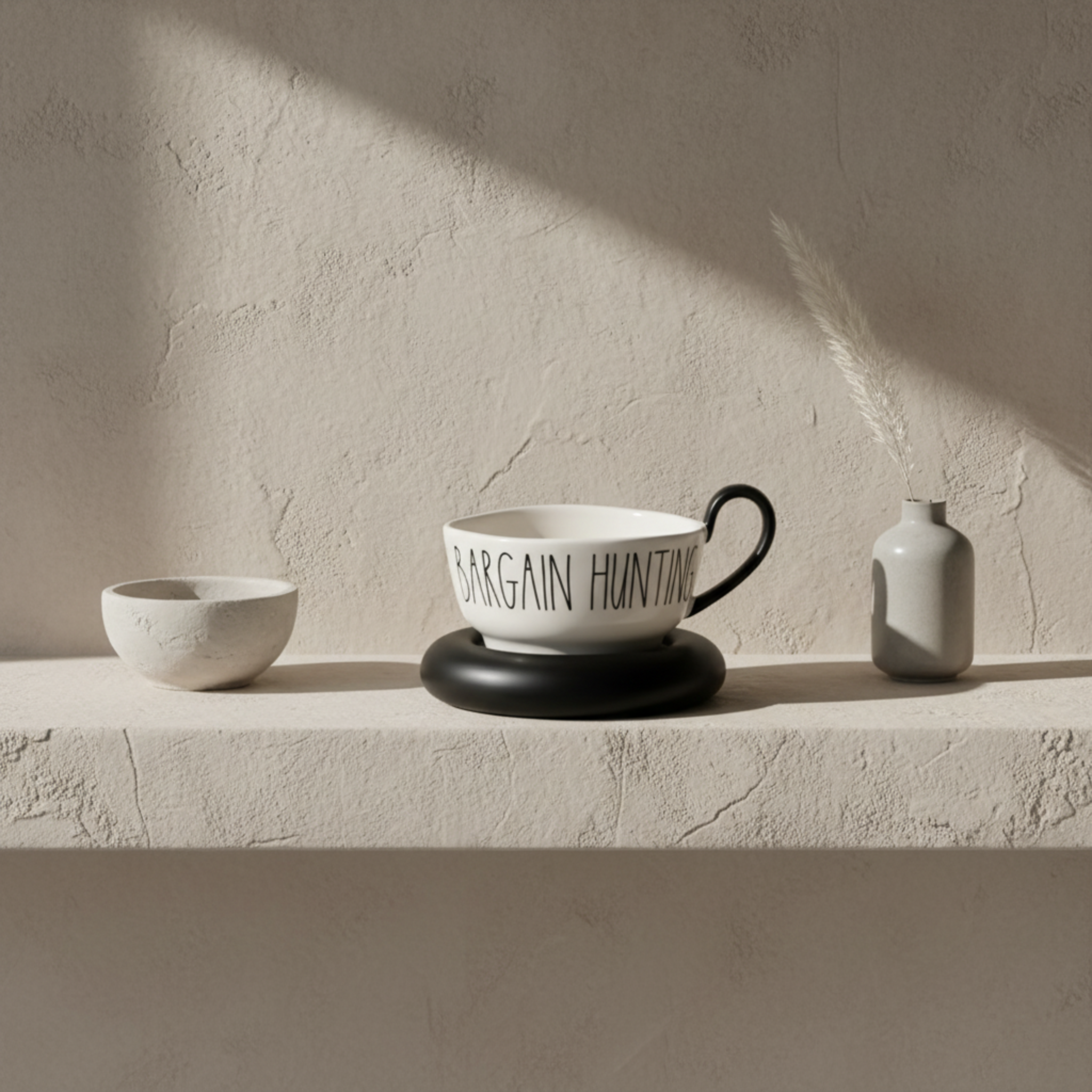 Tasse Large "Bargain Hunting" Noir et Blanc avec Soucoupe Design