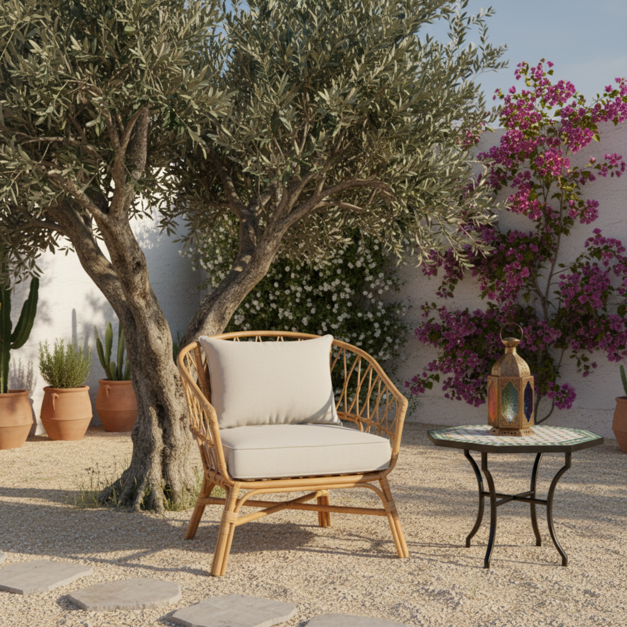 Chaise en Rotin avec Coussin Robuste – Confort Naturel & Élégance en Tunisie