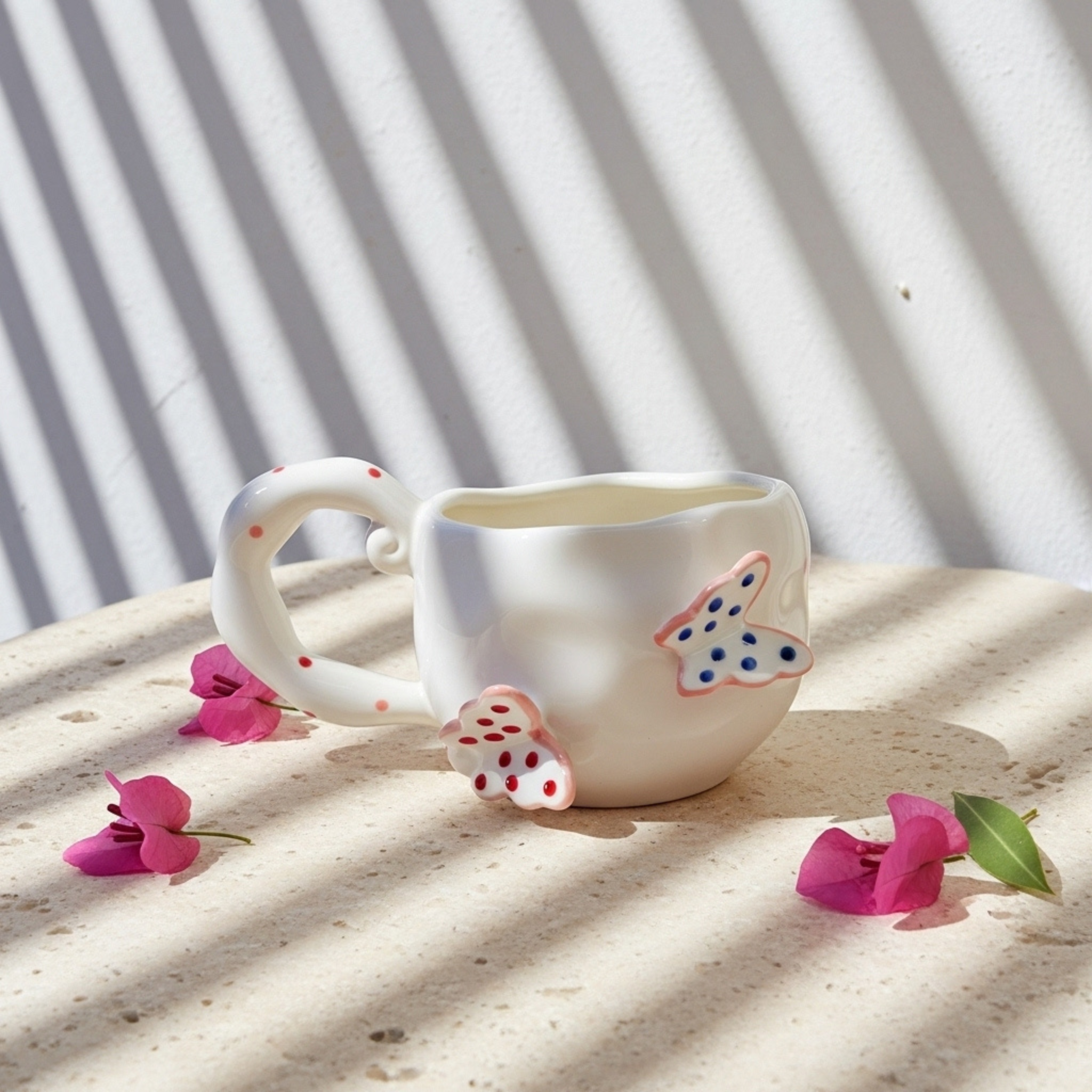 Mug Céramique Papillons Blanc – Café en Plein Air | Fiolla Home
