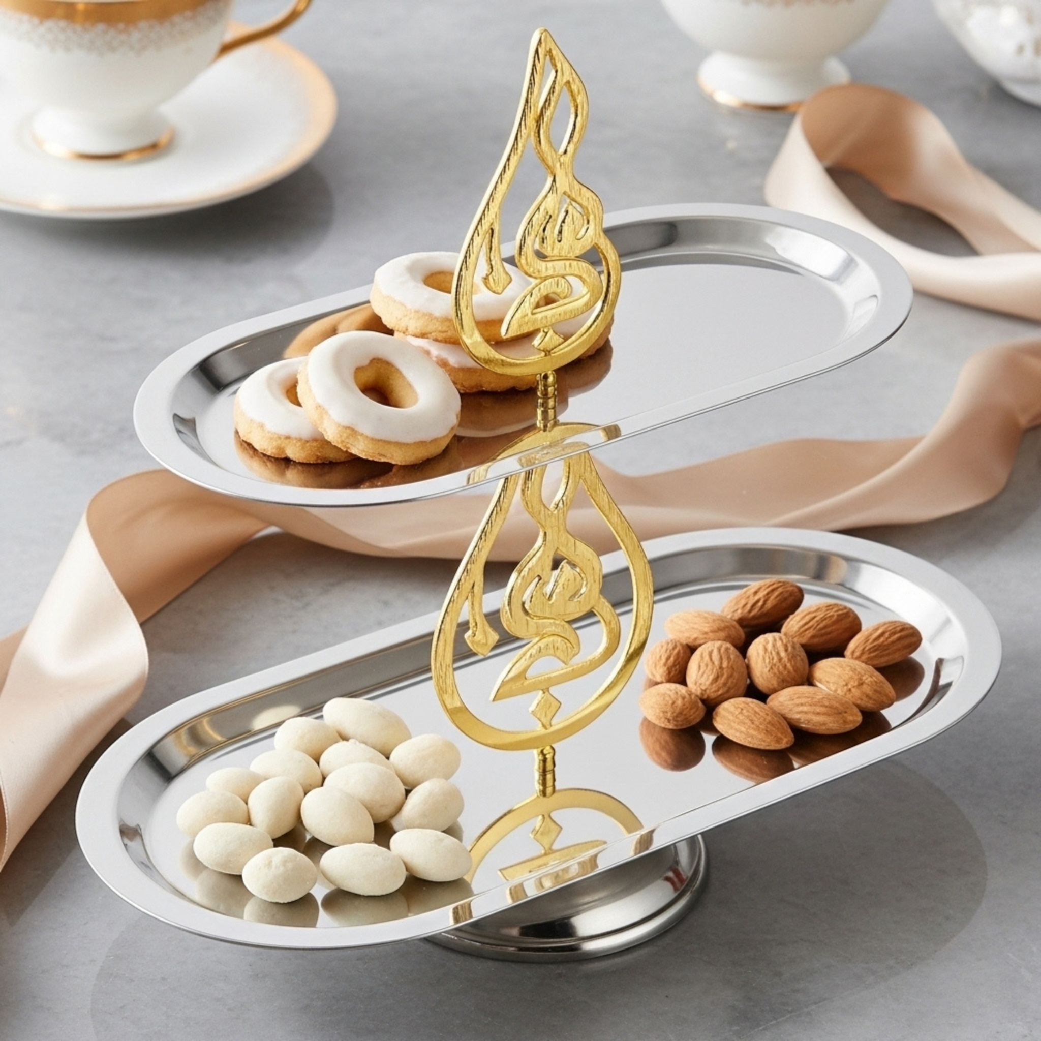 Présentoir Inox 2 Niveaux – Calligraphie Dorée | Fiolla Home Tunisie