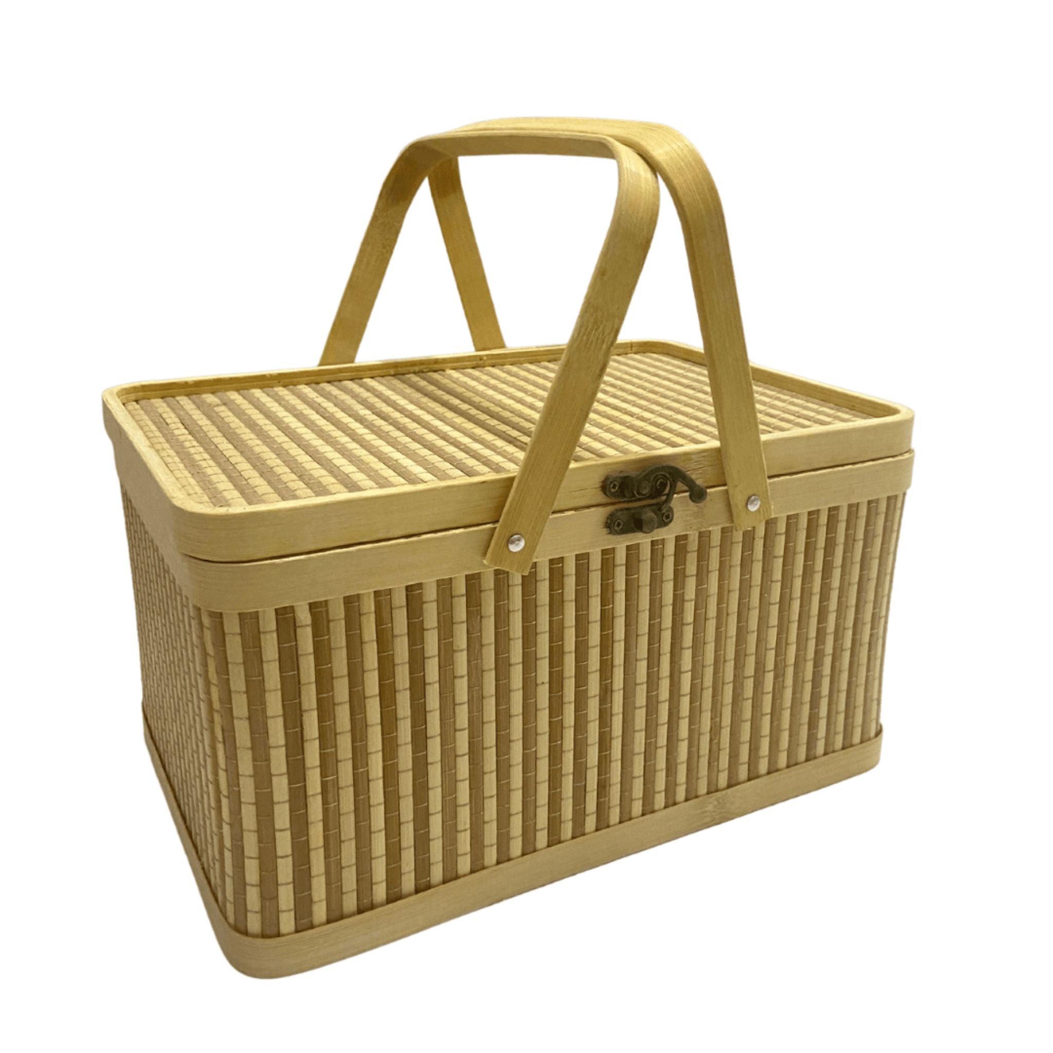 Panier de pique-nique beige doté de poignées, un accessoire élégant pour vos sorties en plein air et vos pique-niques.