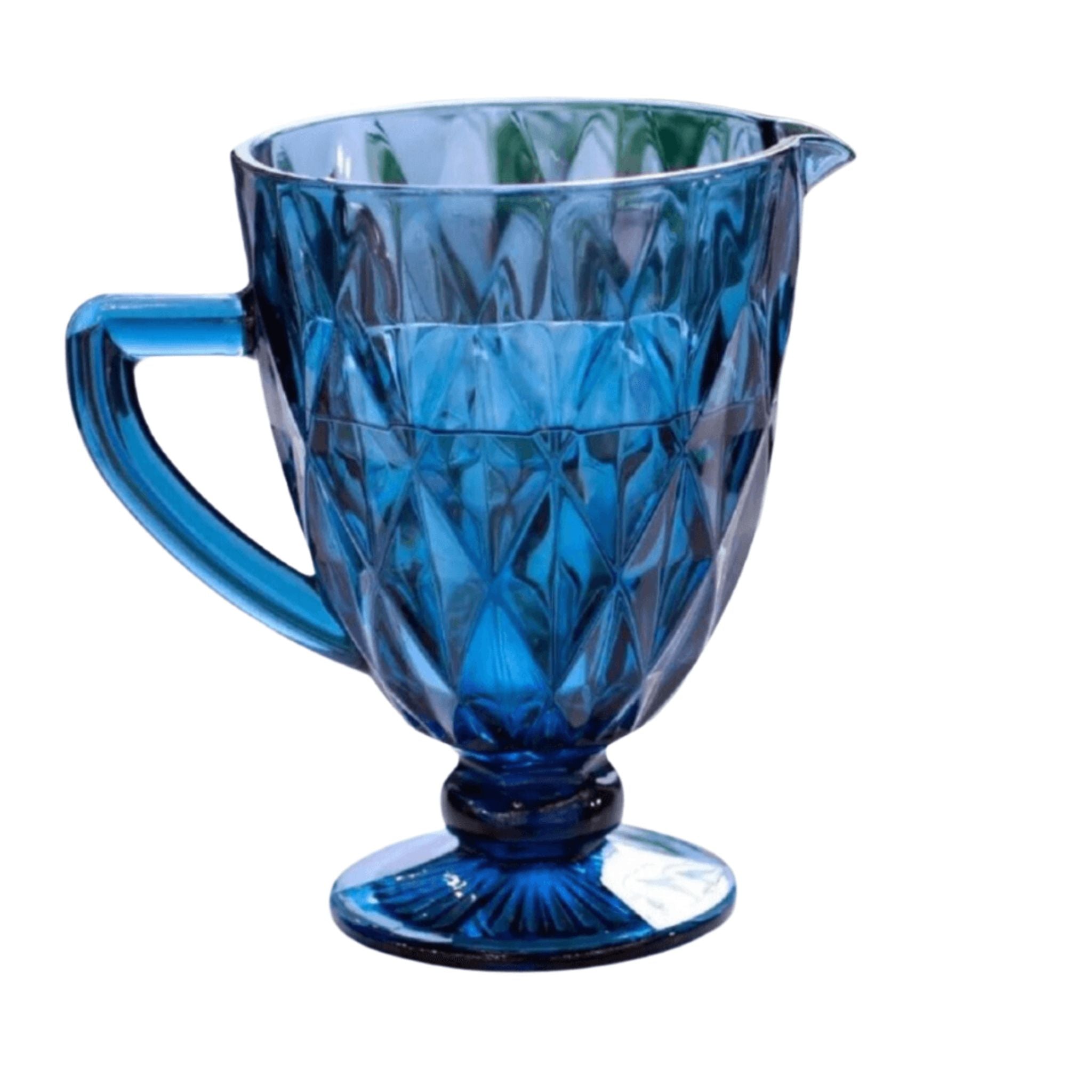 Carafe en verre bleue sans couvercle, idéale pour servir de l'eau, des jus ou des cocktails. Parfaite pour la maison et les restaurants.