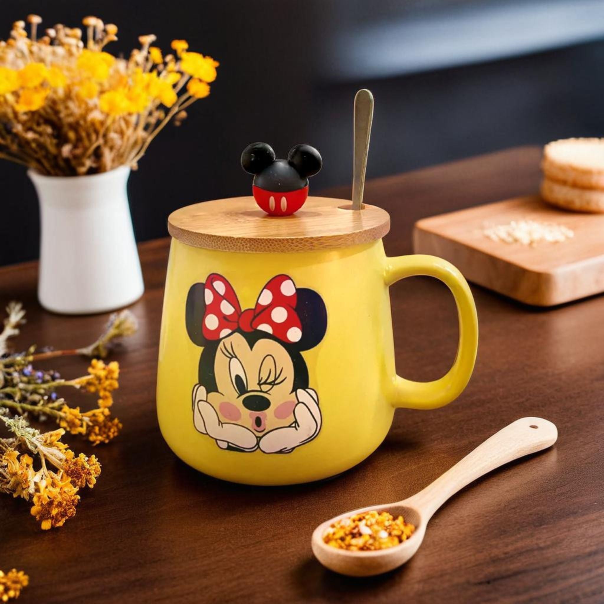 Collection de tasses Disney en céramique de Fiolla Home, divers motifs disponibles.