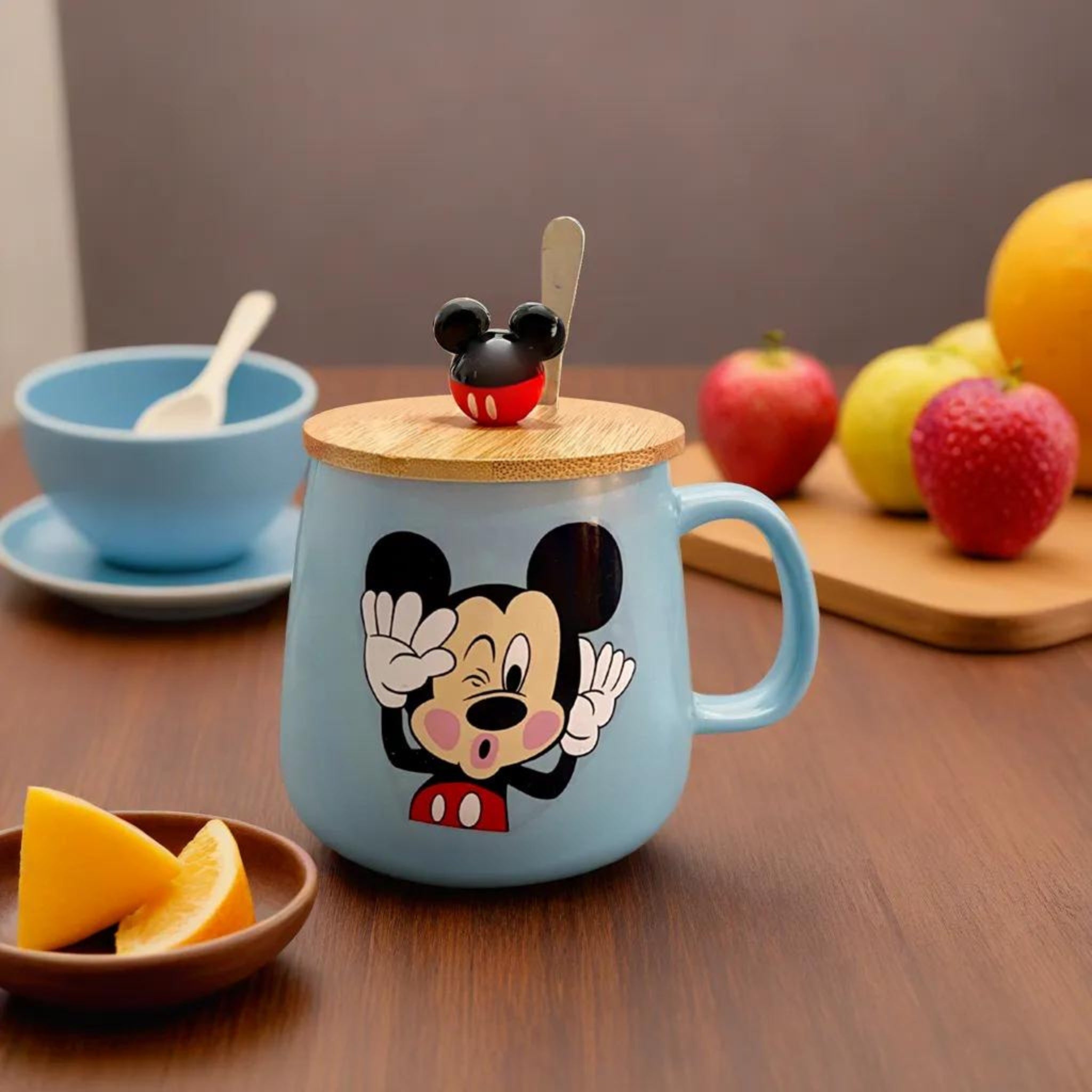 Mug Disney Robin aux couleurs pastels, parfait pour une touche douce et charmante.