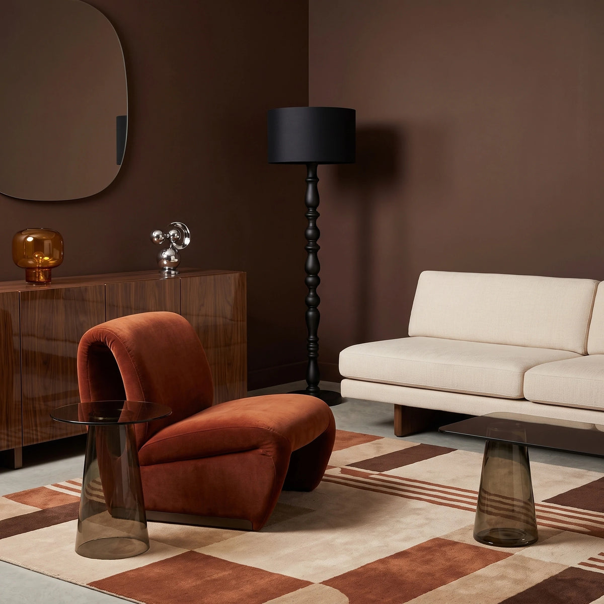 Lampadaire Noir Tunisie | Bois Tourné Pièce Unique | Fiolla Home