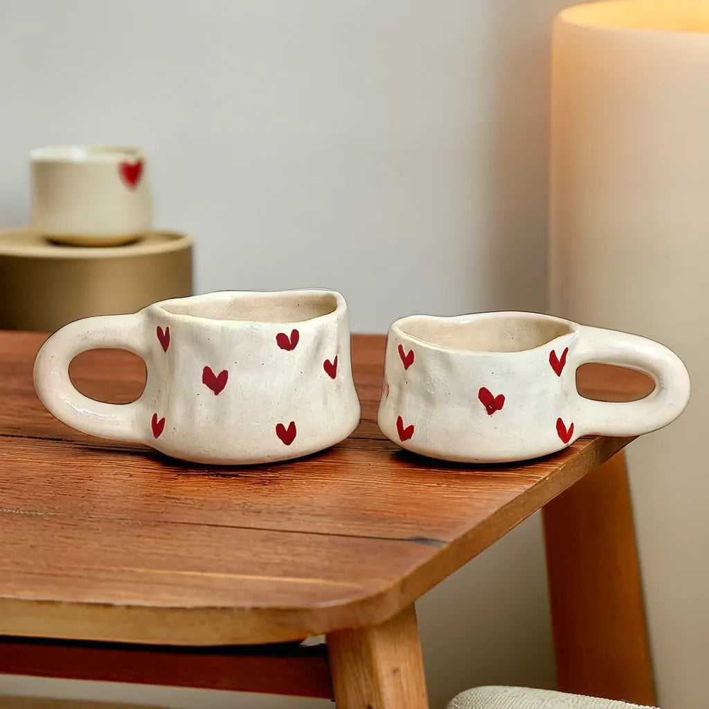 Tasse en Céramique Artisanale | Motifs Coeur Rouge | Fiolla Home