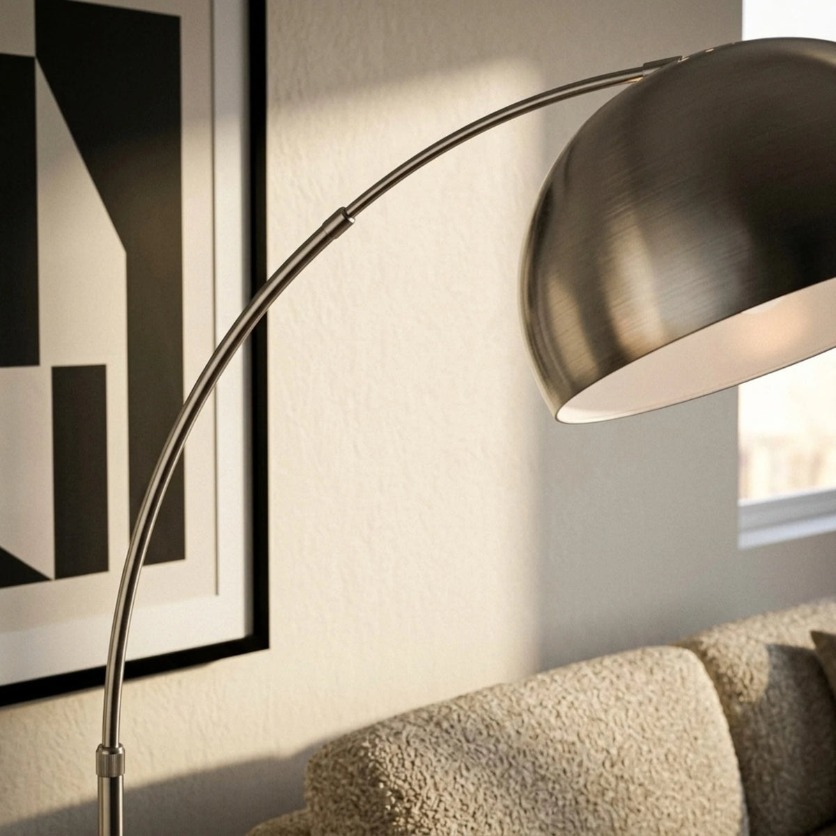 Lampadaire Arc Argenté Tunisie | Grand Dôme & Socle Noir | Fiolla Home