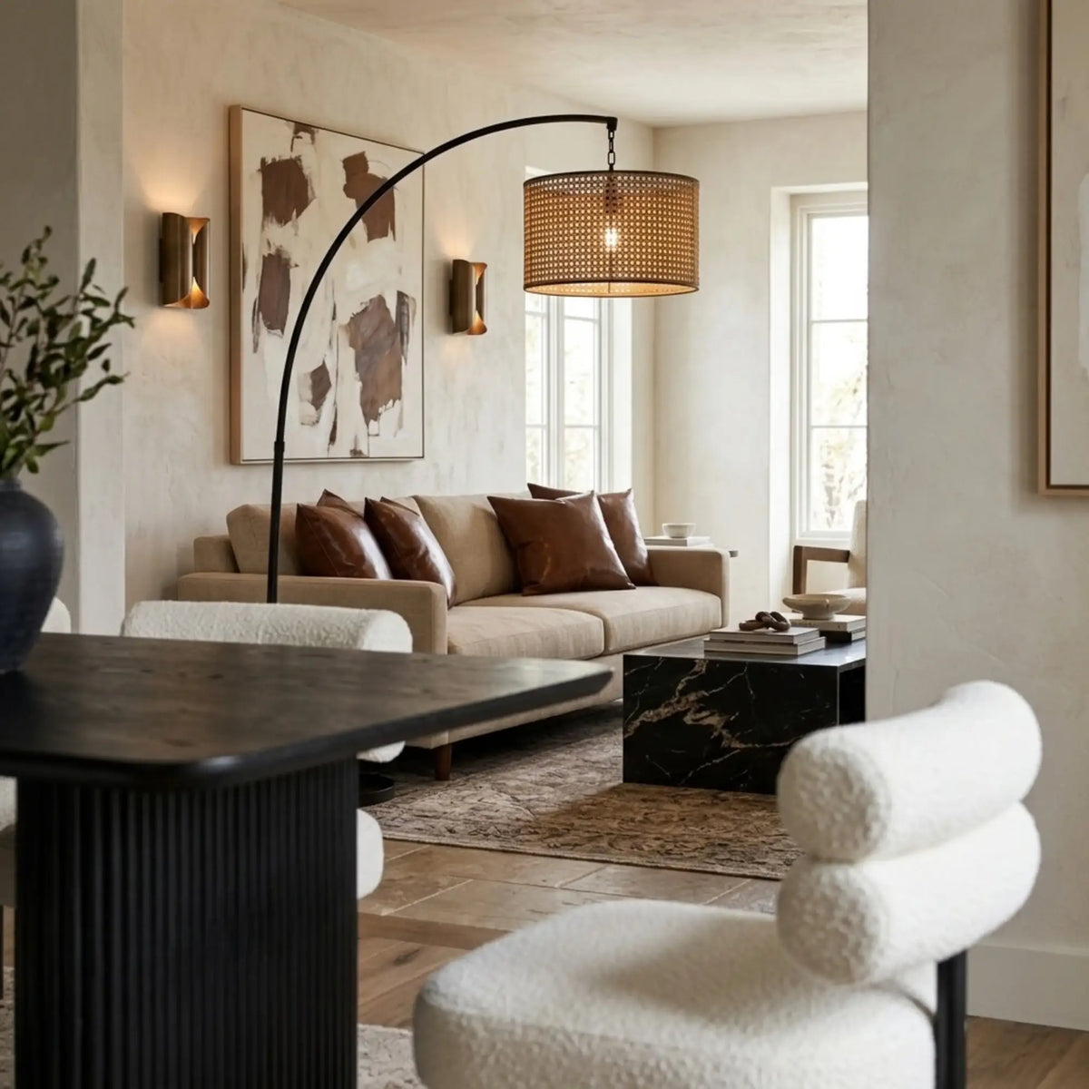 Lampadaire Arc Rotin & Métal Noir – Abat-jour Cannage