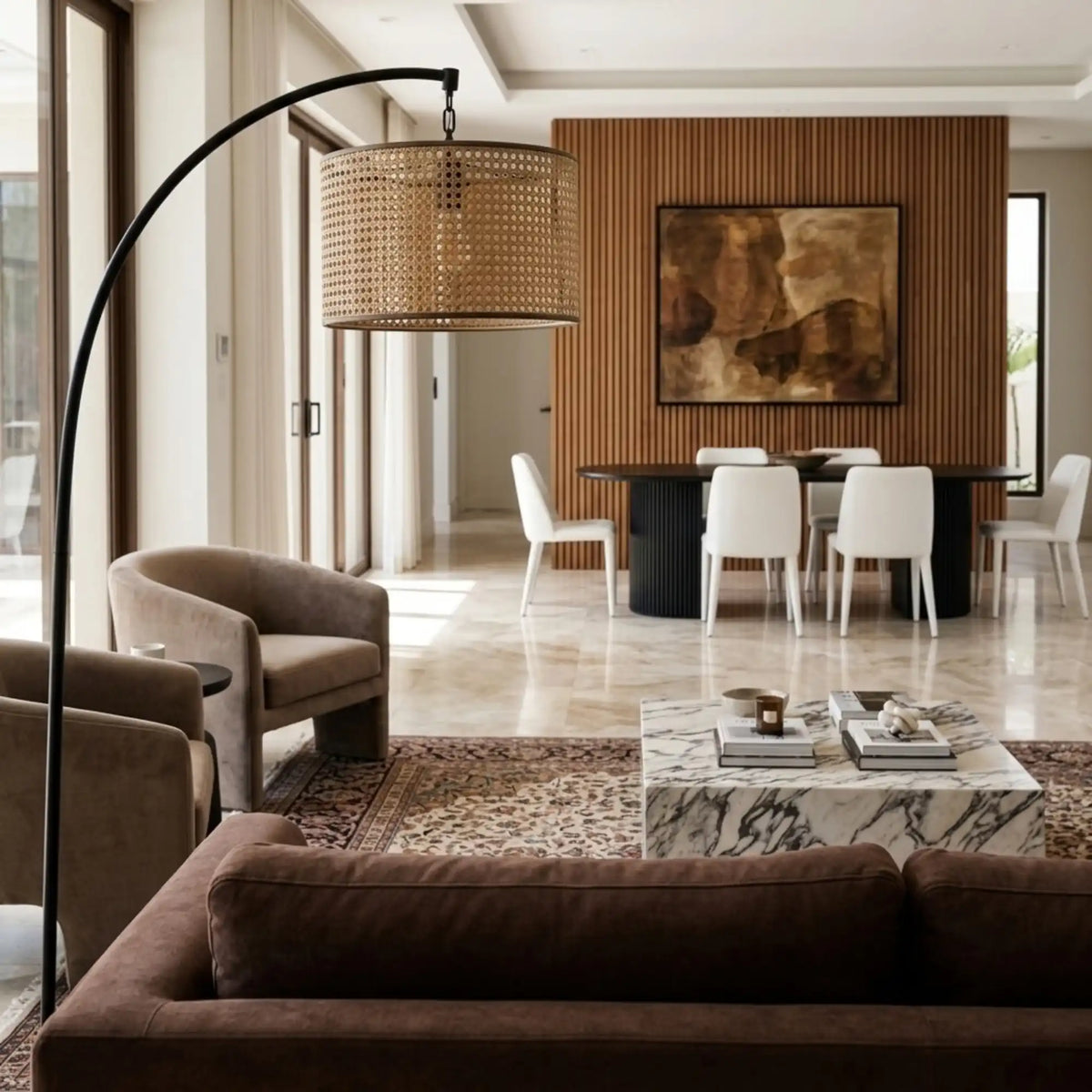 Lampadaire Arc Rotin & Métal Noir – Abat-jour Cannage