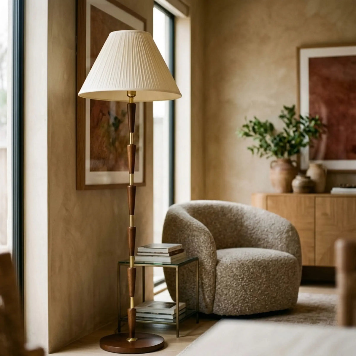 Lampadaire Mid-Century Laiton & Noyer – Abat-jour Plissé Crème