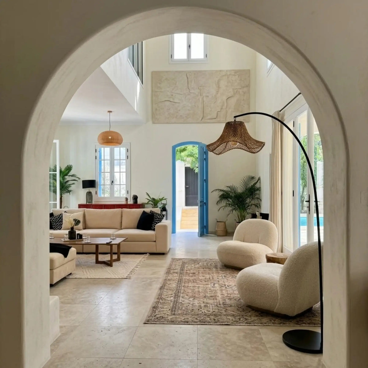 Lampadaire Arc Noir – Abat-jour Rotin Ondulé