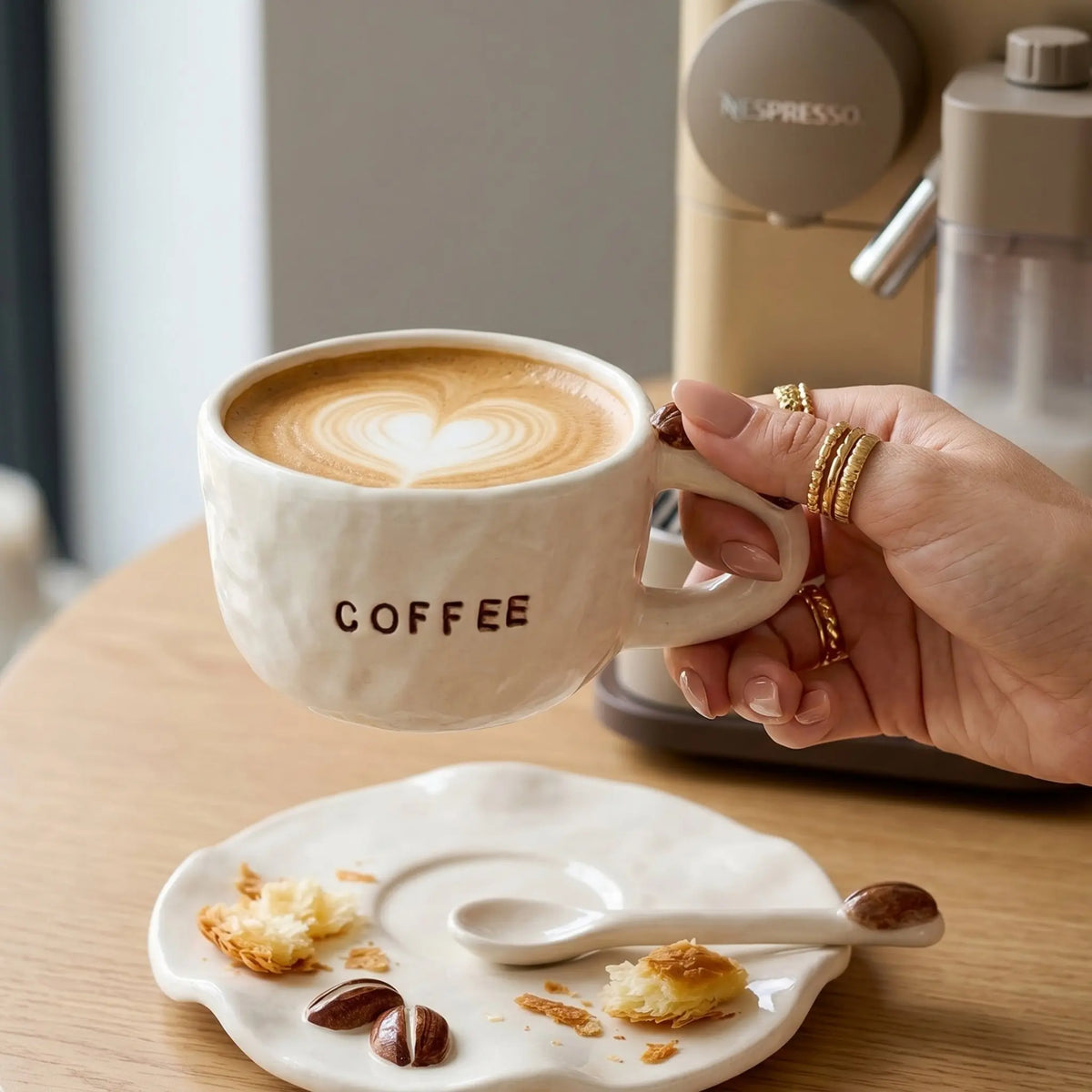 Mug coffee céramique grains café 3D fait main Tunisie
stock limité commandez vite — tasse Fiolla Home