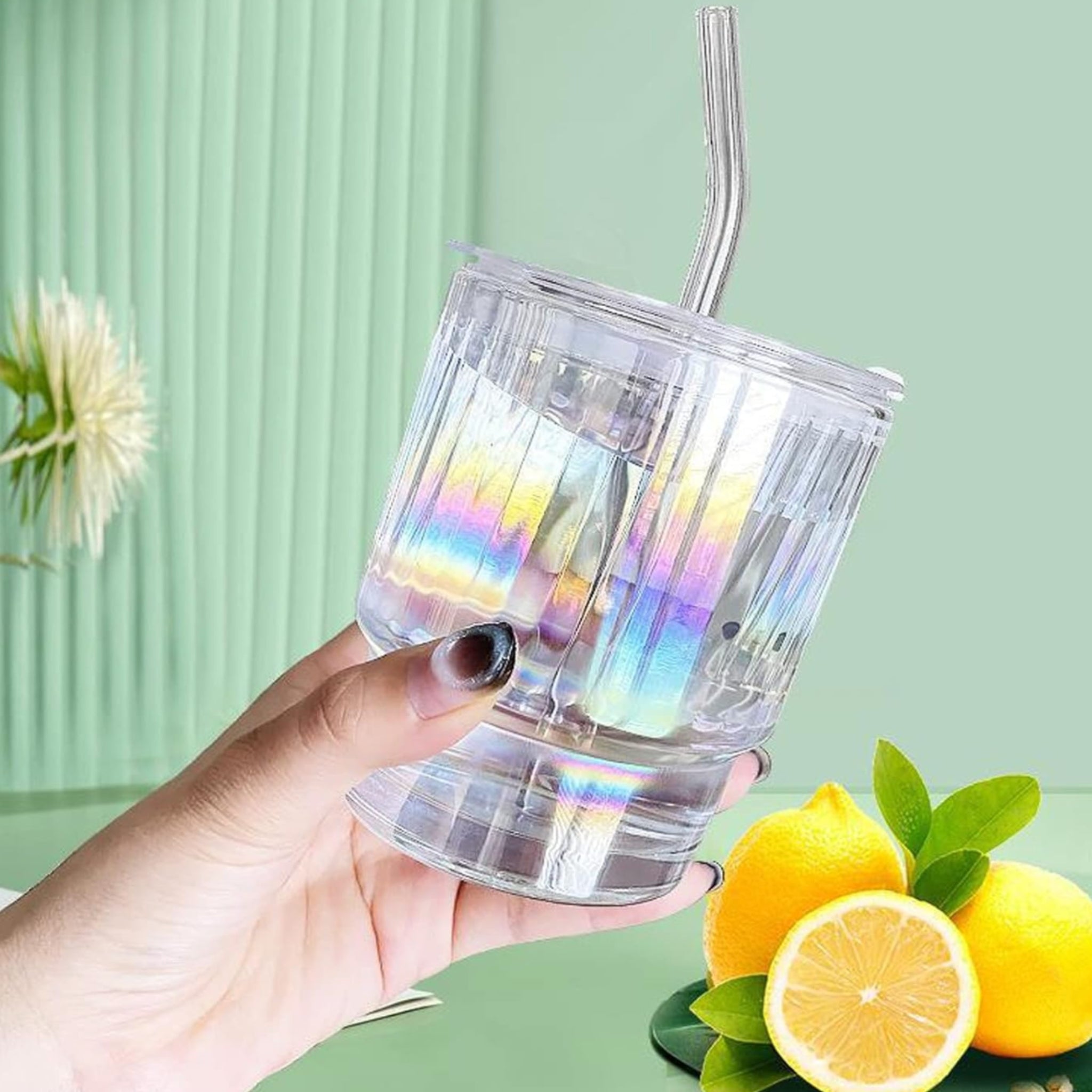 Verre irisé avec paille réutilisable, design élégant et pratique